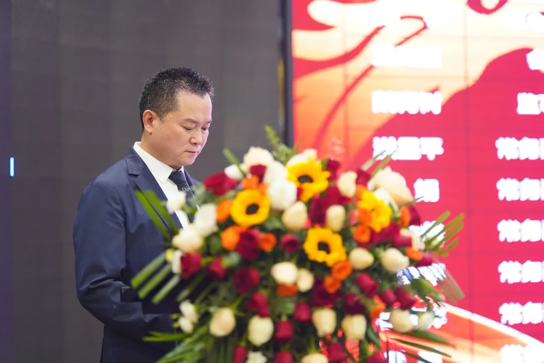 1760176323434293.png 610628bf-497d-4ea2-8c93-ab85463ed34f.png