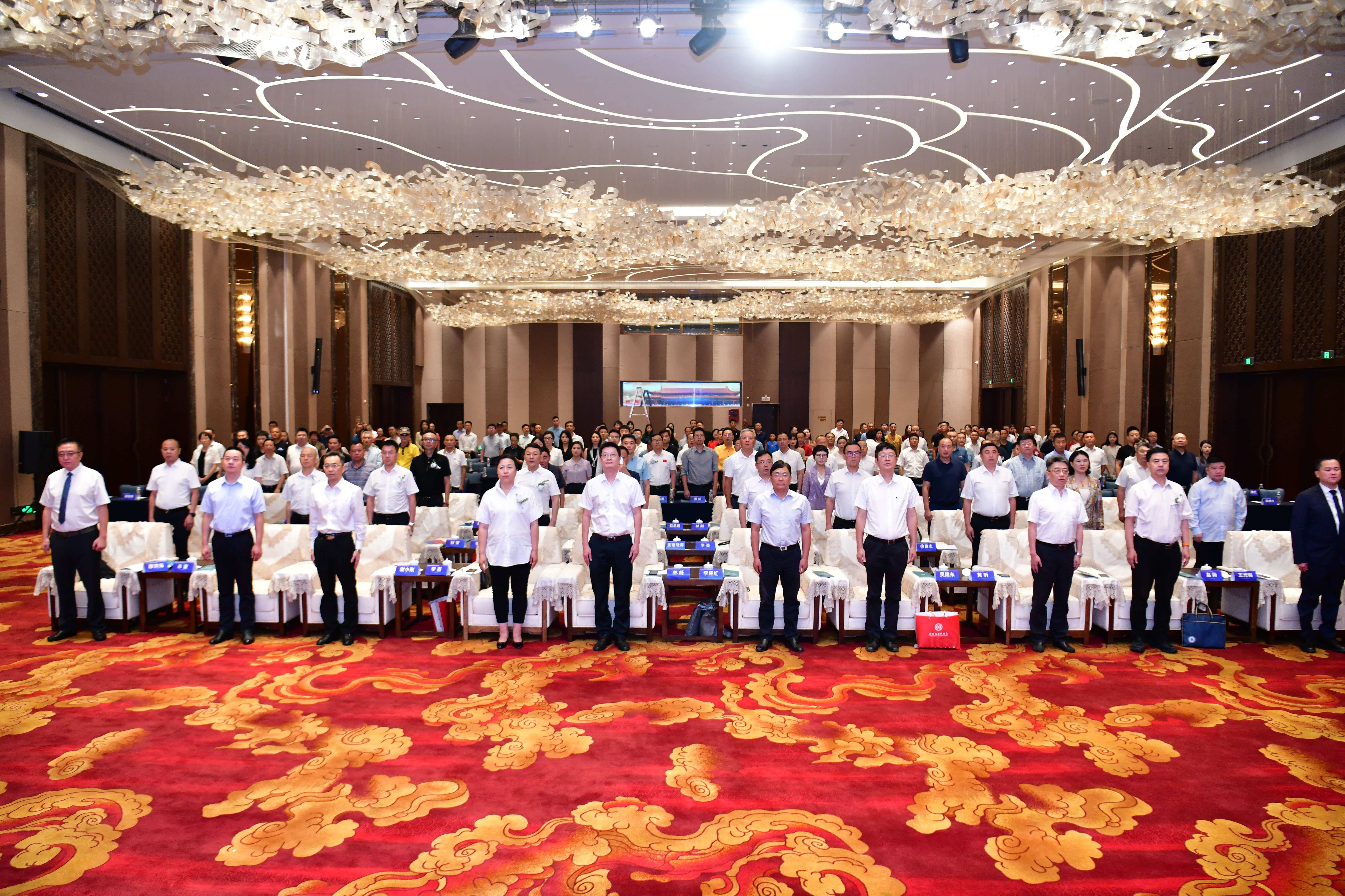海南省重庆商会第二届第二次会员（代表）大会暨助力海南自贸港产业发展论坛活动在海口召开