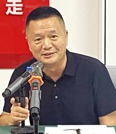 常务副会长：吴黠